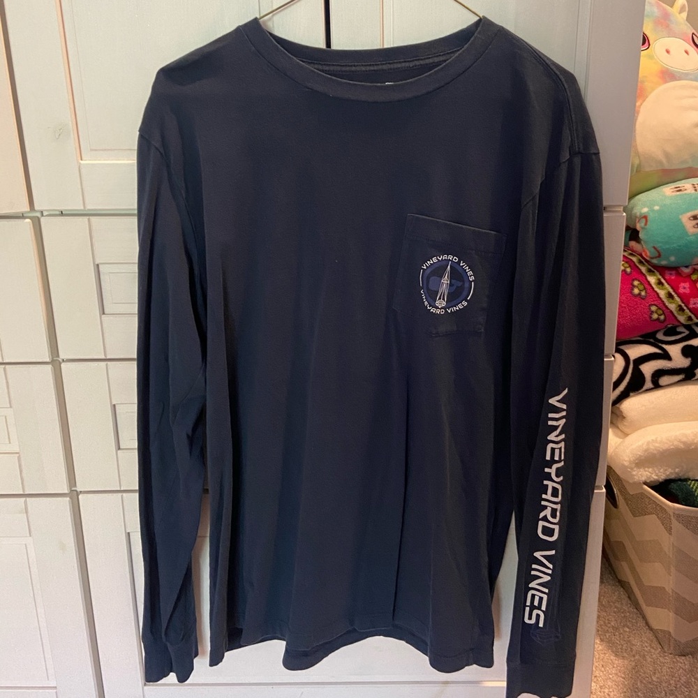 long sleeve vineyard vines tshirt